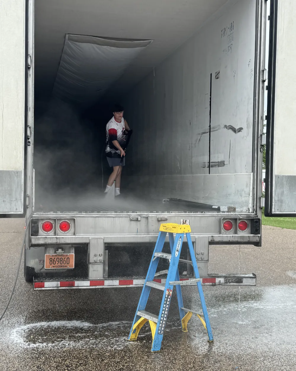 Badger State Truck Wash professional truck cleaning work