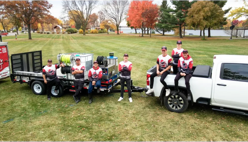 Badger Mobile Wash family and team in Wisconsin
