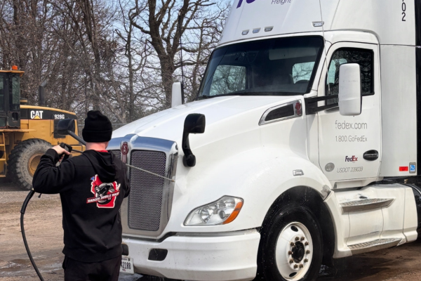 Wisconsin Fleet Wash Services - Badger Mobile Wash - Washing Fedex Truck